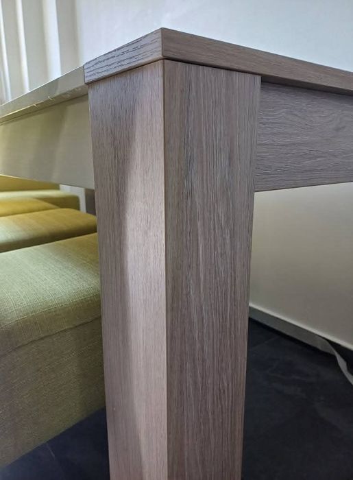 Vând masă de bucătărie