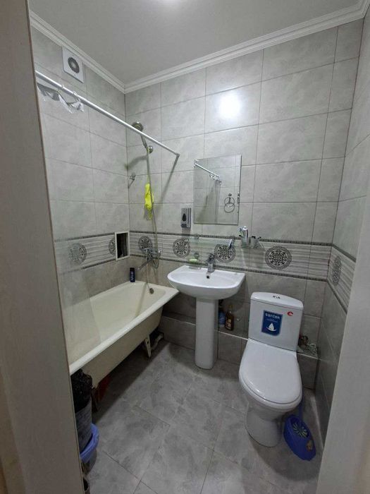 5 xonali kvartira sotiladi. Продаётся 5-комнатная квартира