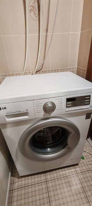 Продам стиральную машину LG