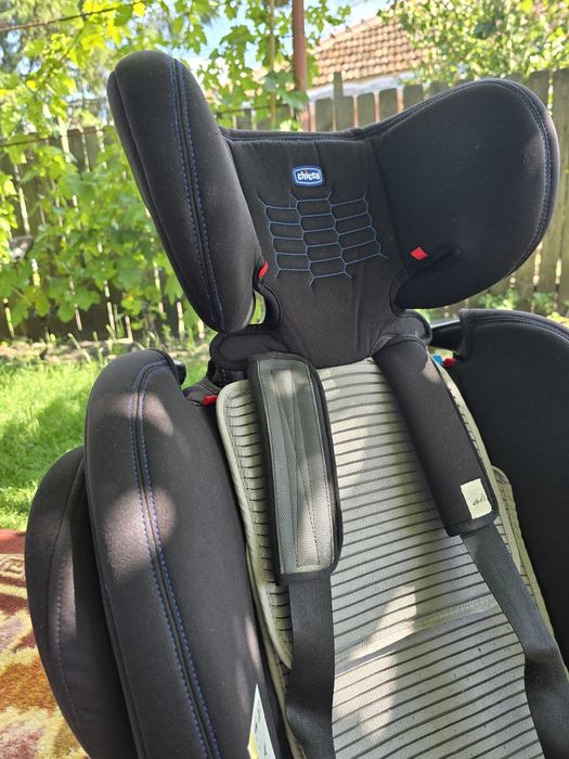 Scaun auto rotativ Chicco Unico EVO i-Size, Black (Negru), de la naste