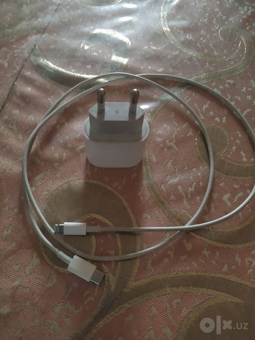 Iphone orginal zaryadchik 1 oy ishlagan