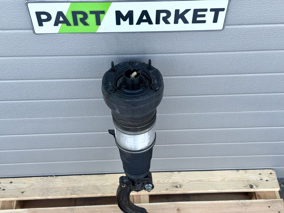 Предна възглавница Преден амортисьор AUDI A6 A7 C7 4G