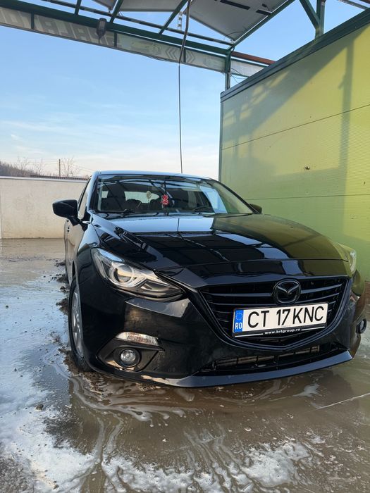 Vând Mazda 3 2016