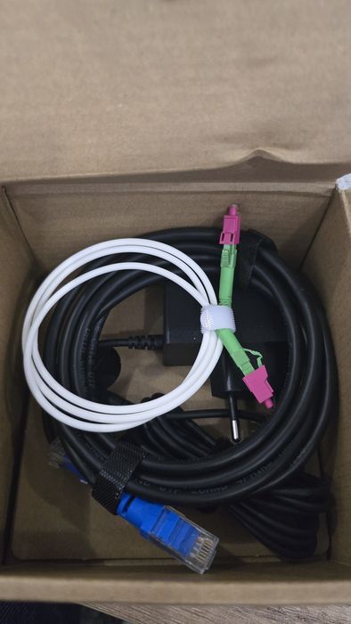 Telekom Glasfaser Modem 2b GPON ONT 2.5GbE – пълен комплект