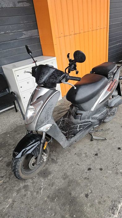 Vând scutere 50 cc benzină, SYM Peugeot Kymco Piaggio, funcționale