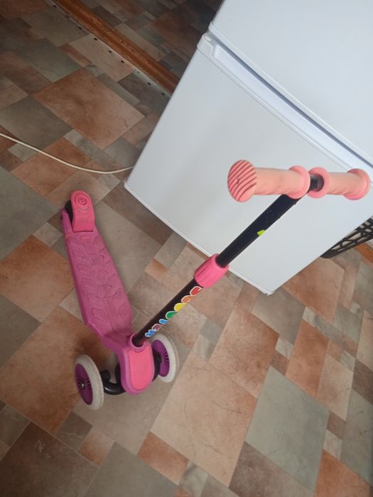 Продам самокат детский