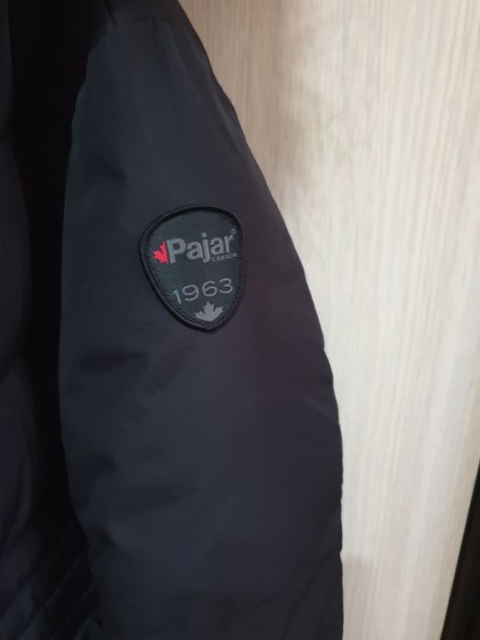 Женская чёрная куртка