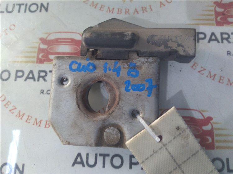 Broasca capota renault clio 1.4 b an fabr. 2007