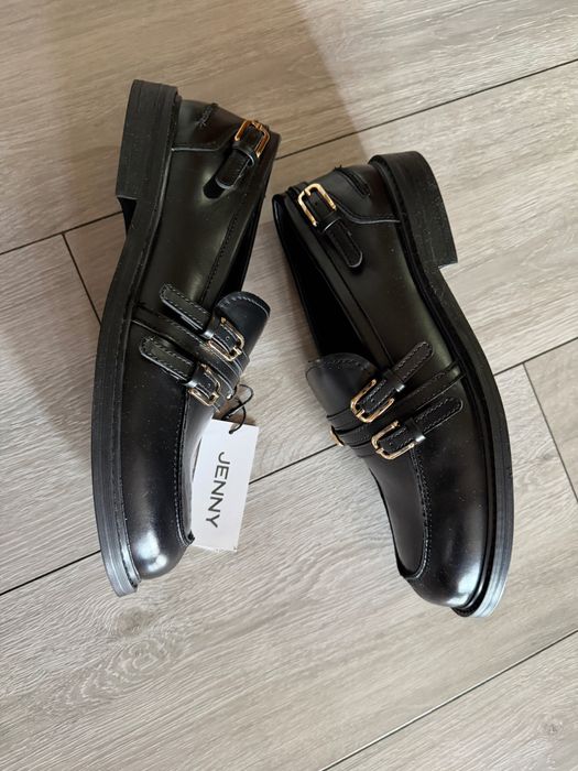 Обувки, размер 40