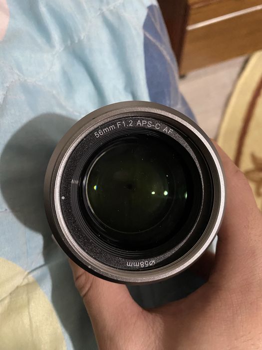 обьектив sirui 56mm f1.2