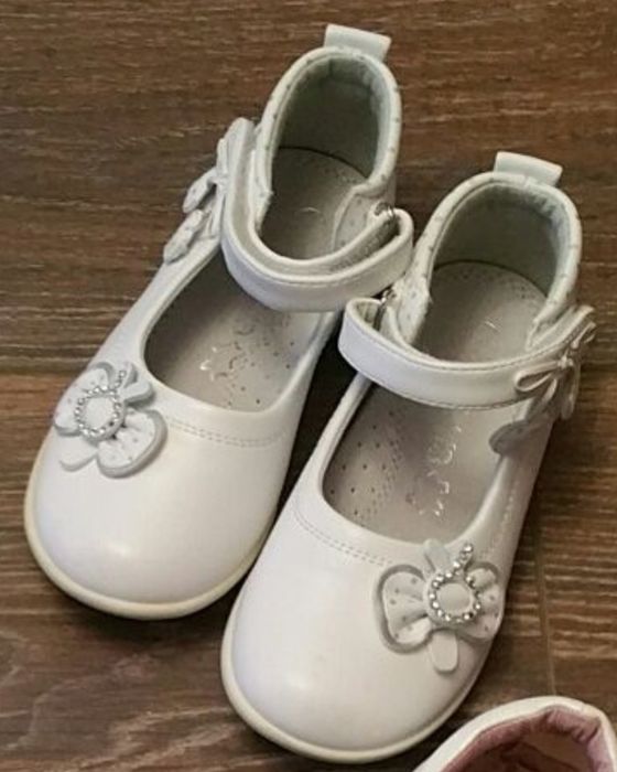 Încălțăminte fetițe.