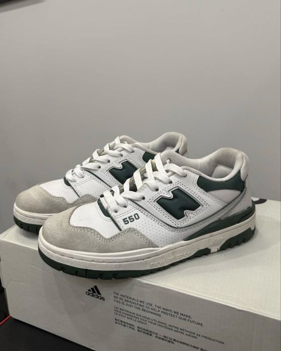 Фирменные кроссовки 37 размер