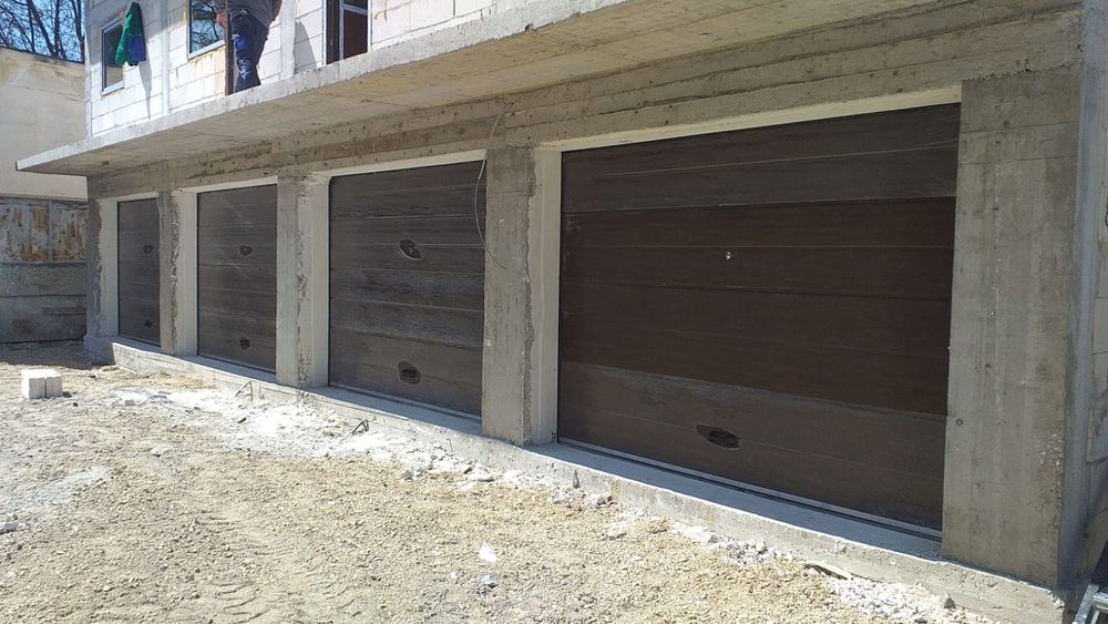 Usi de garaj,ferestre pvc, rulouri, plase insecte,