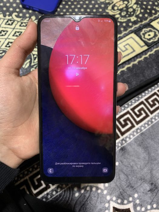 Samsung telfon sotiladi srochna oladiganla yozsin