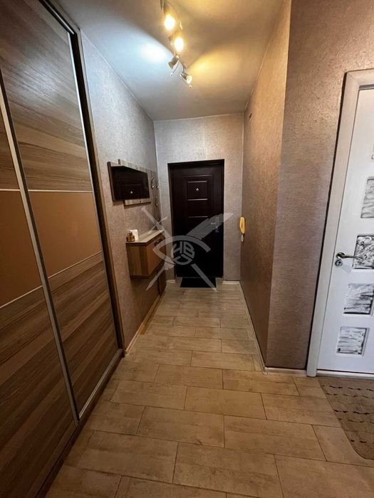 Продава се Тристаен апартамент в Бургас, Меден рудник - зона А - 80 кв.м за 1563 €/кв.м - Снимка #11