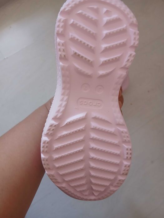 Нови гумени crocs