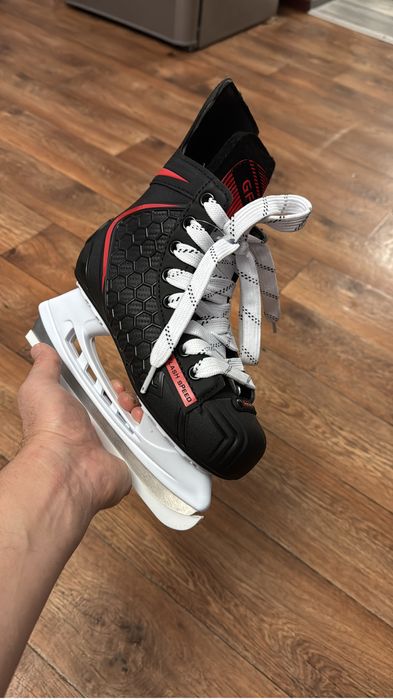 Коньки детские новые