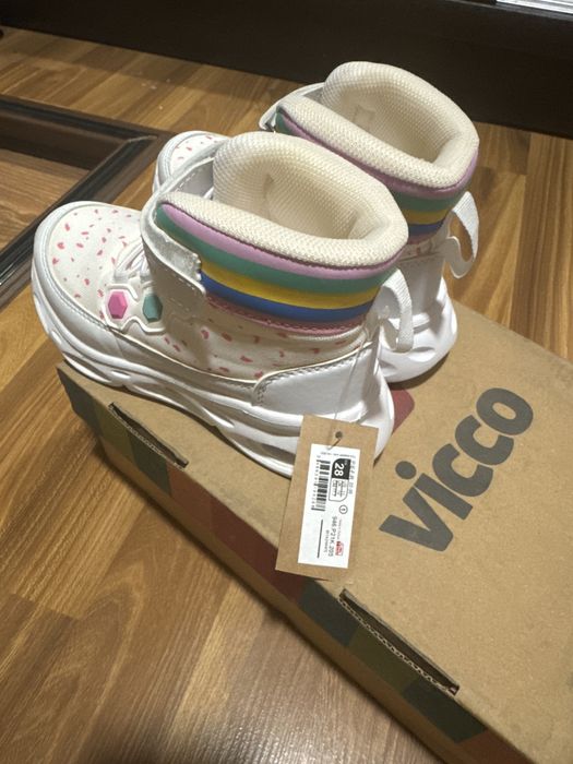 Ботинки на девочку 28 размер