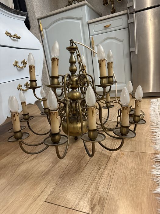 Candelabru mare din bronz