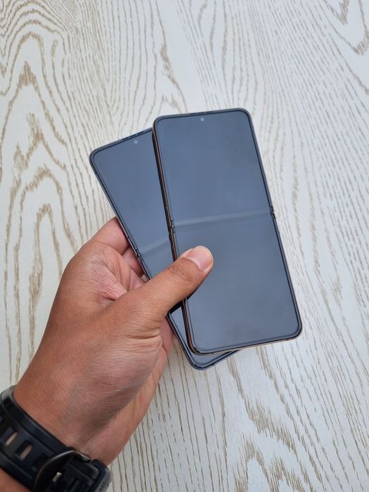 Samsung Galaxy Z Flip 4 (5G+E sim). Joyi 512 GB. Kafolat bor ime otkan