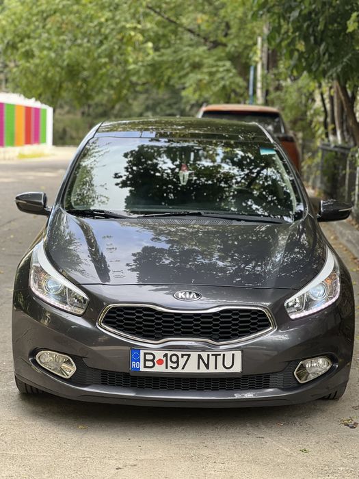 Kia ceed 2014 gpl +panoramic