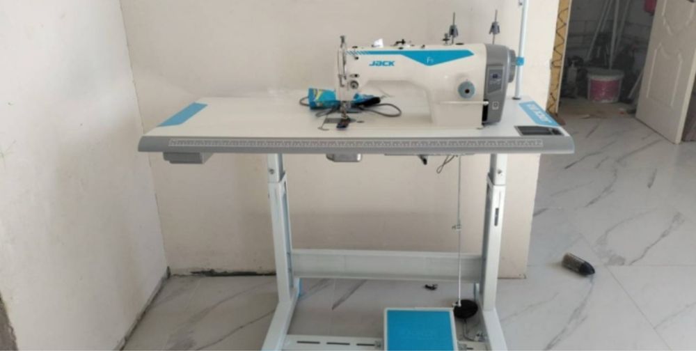 Jach F5 машинка новый