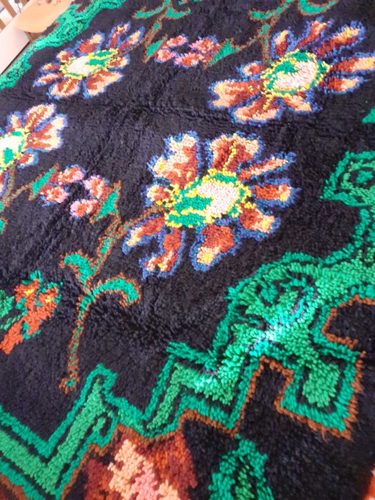 Губер-китеник цветен