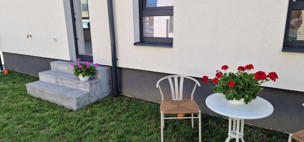 Proprietar-apartament 2 camere nemobilat  plus gradina privata 29 mp Giroc-pet friendly