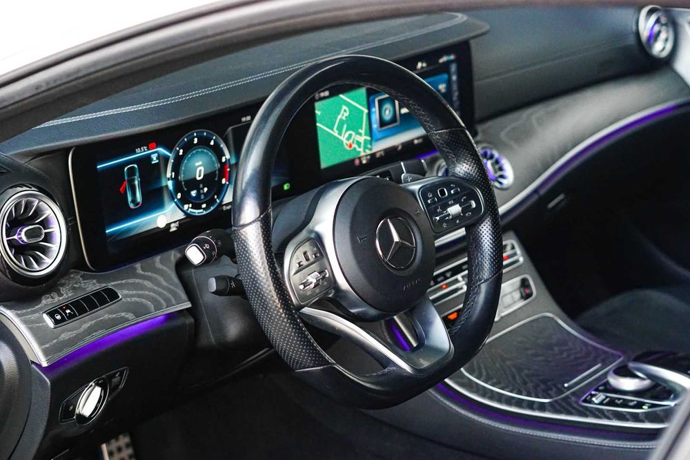 Mercedes-Benz CLS Mercedes-Benz CLS 300d 9G-TRONIC AMG Line– Coupé /Garantie MERCEDES