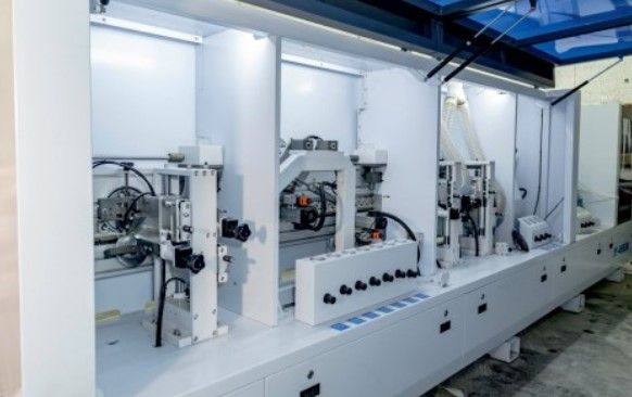 Автоматический кромкооблицовочный станок JIYU JY468J(LAC)