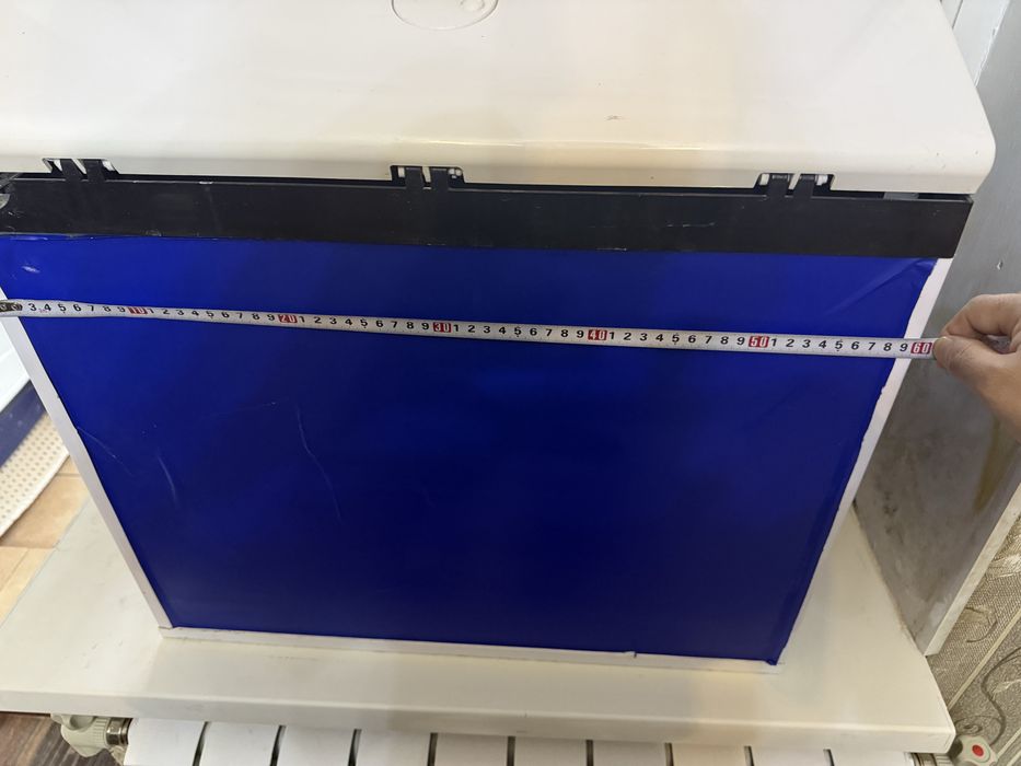 Продам аквариум на 70 литров