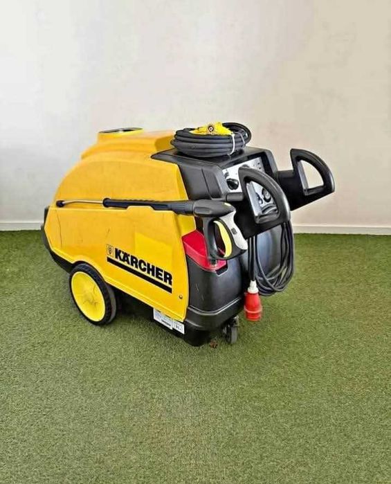 Aspiratoare profesionale KARCHER – Stare foarte bună – Preț avantajos