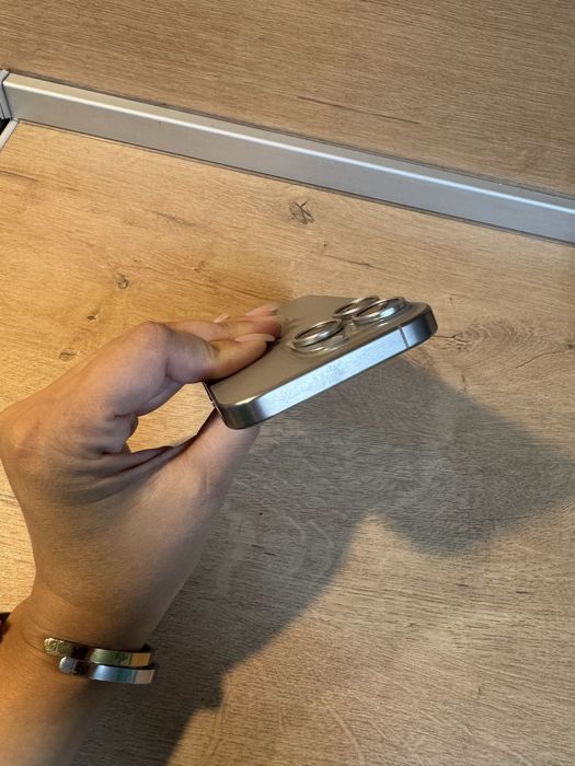 iPhone 15 pro 256