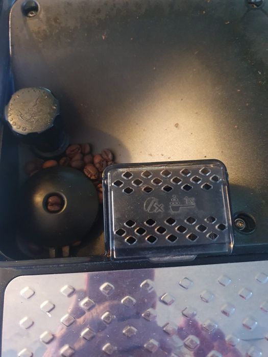 Автоматична кафемашината PHILLIPS