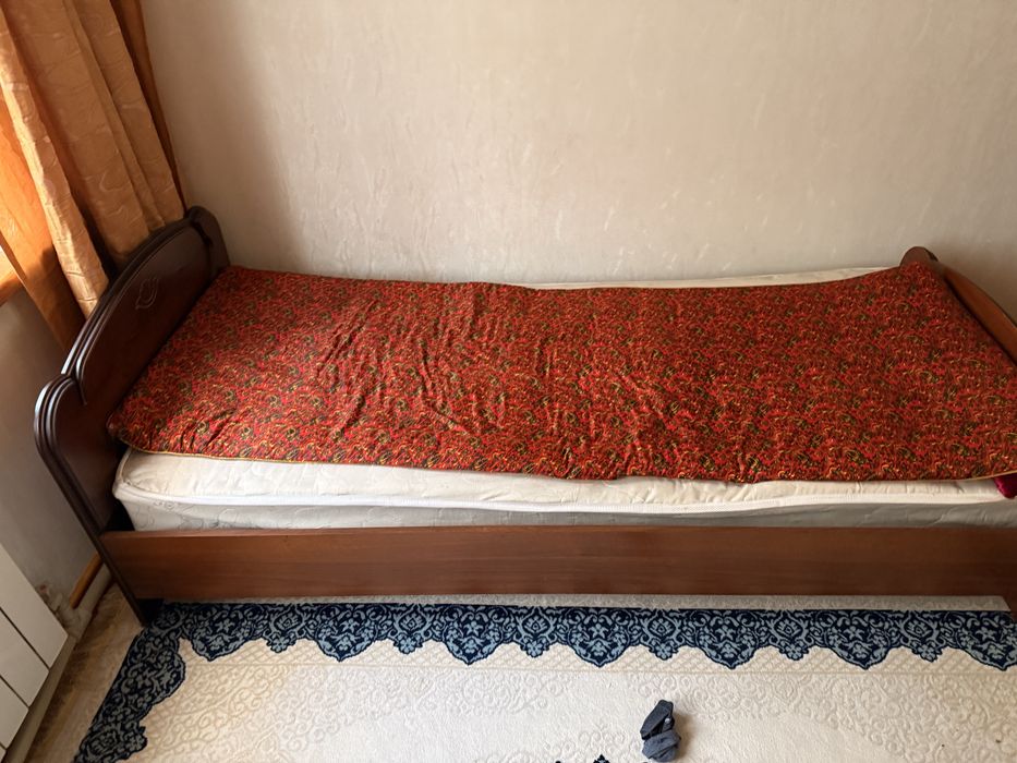 Продам шкаф , и кровть с матрасом