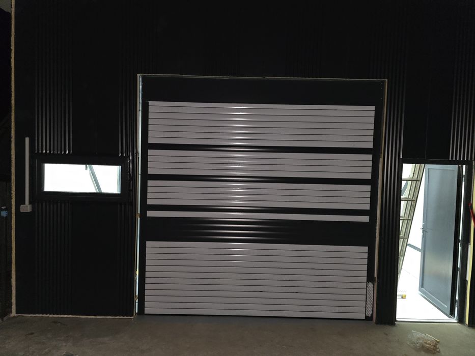 Usi garaj rulou Aluminiu