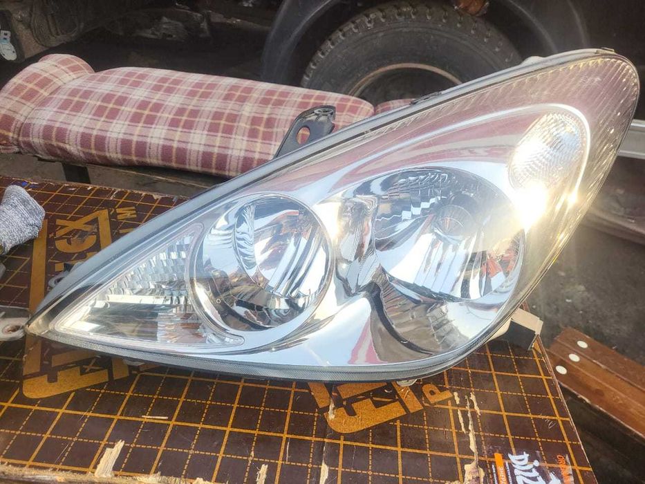 Фара Lexus ES300 / Toyota Windom 30
