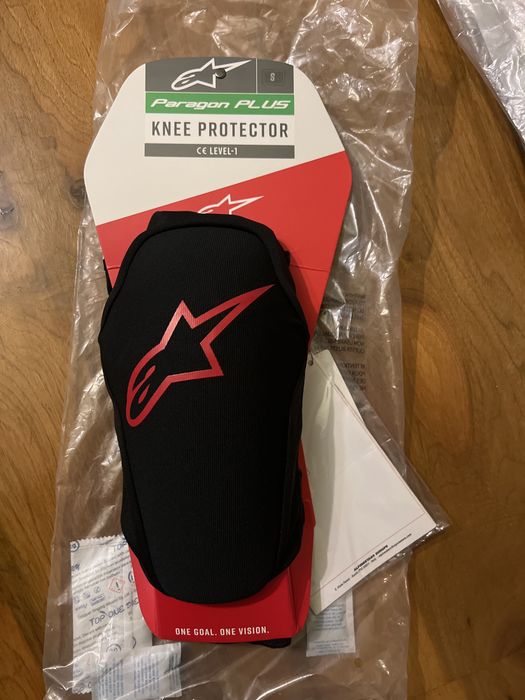 Genunchiere Alpinestars Paragon Plus - S, L - NOI, livrare gratuita