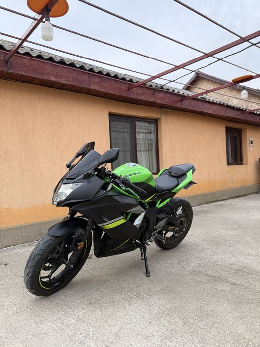 Vând Kawasaki Ninja 125 2020 ABS