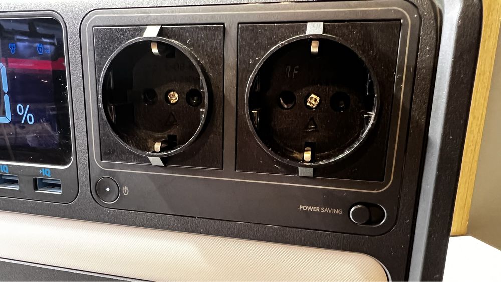 Преносима акумулаторна соларна стация Anker 555