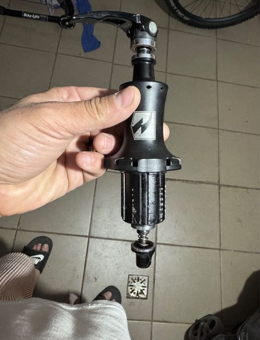 Butuc Spate Raynold Strike Sig