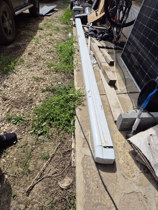 Тента и сателитна чиния за кемпер