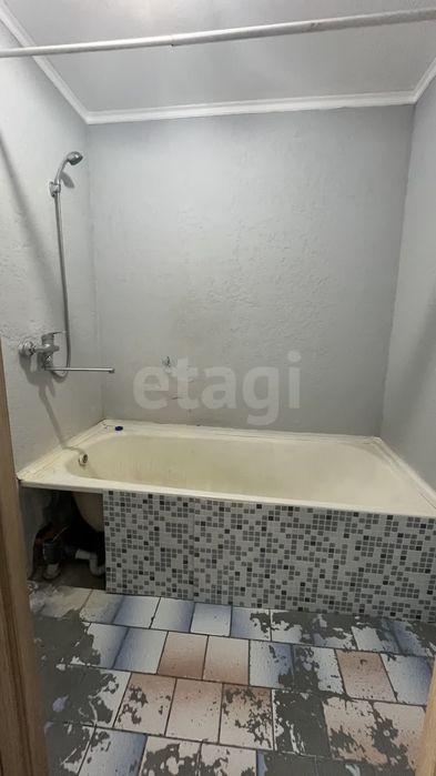 Продам 1 ком квартиру в 11 мкр