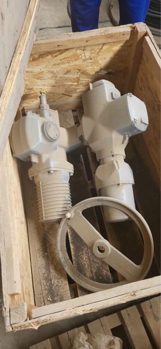 Продам задвижки есть разных типов