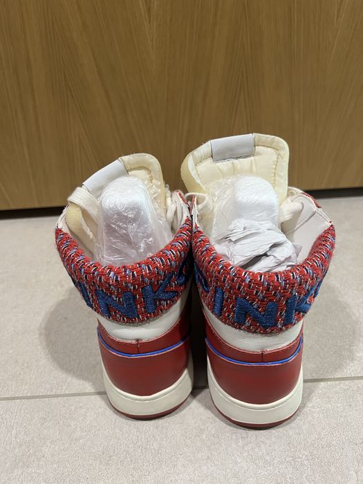 Маратонки Pinko.