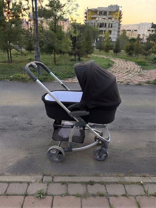 Продам коляску люлька и прогулочный два варианта вместе