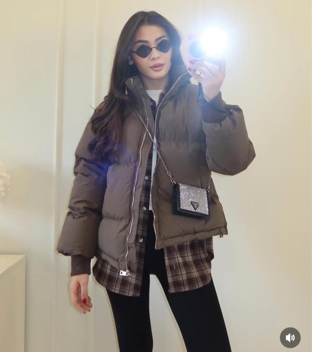 Теплая красивая куртка