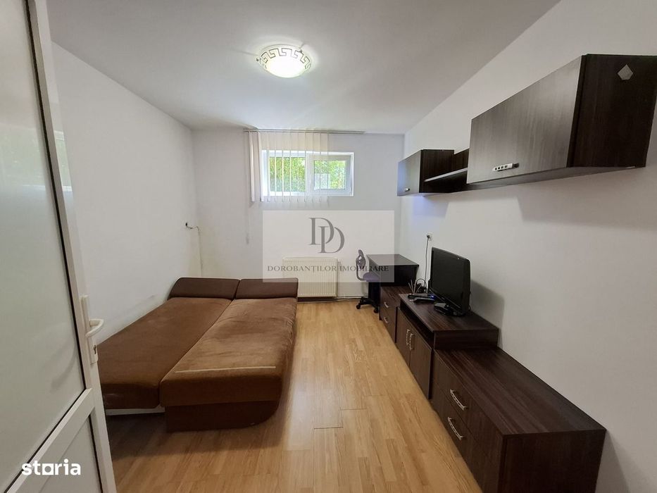 Apartament cu Potențial Investițional + Boxǎ | Zona Andrei Mureșanu