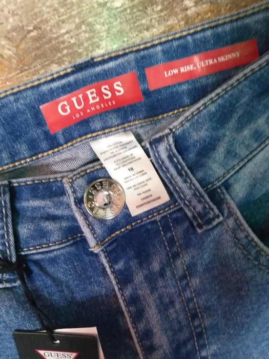 Детско спортно долнище Guess 130см., дънки Guess, детска блуза Guess