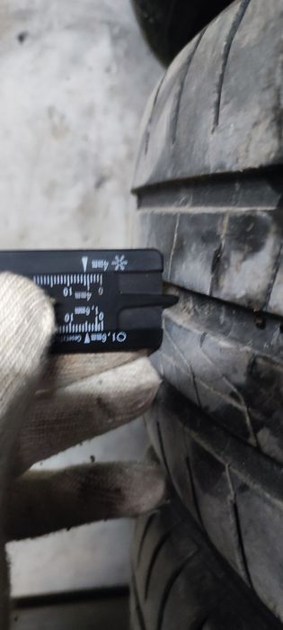 Продавам 4бр. Летни гуми 15"